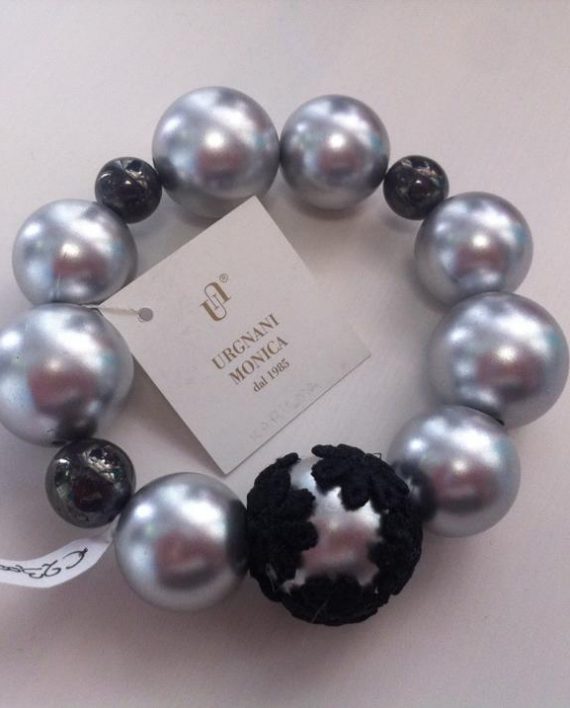 Bracciale in Resina Argento e Cristallo Nero con Decoro 2 karismashop