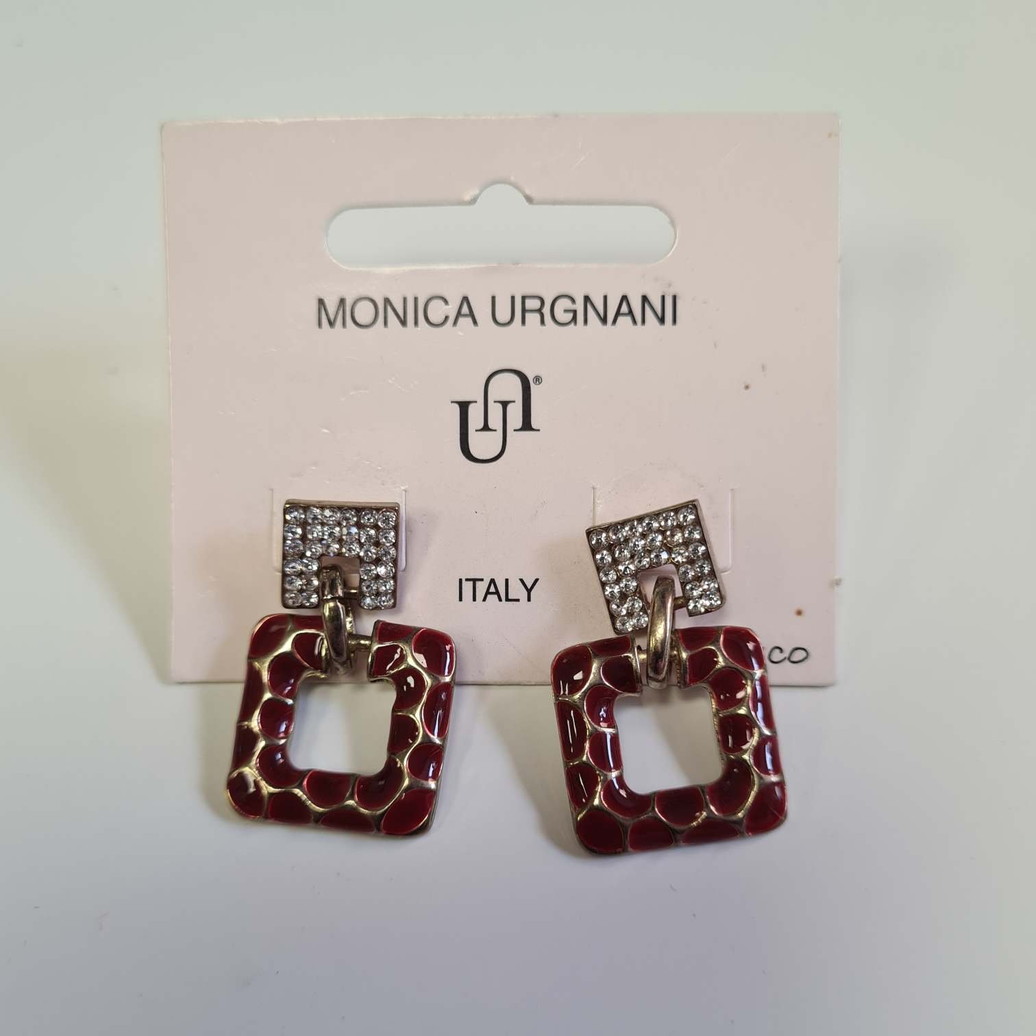 Orecchini a Perno Strass e Quadrato Bordeaux karismashop